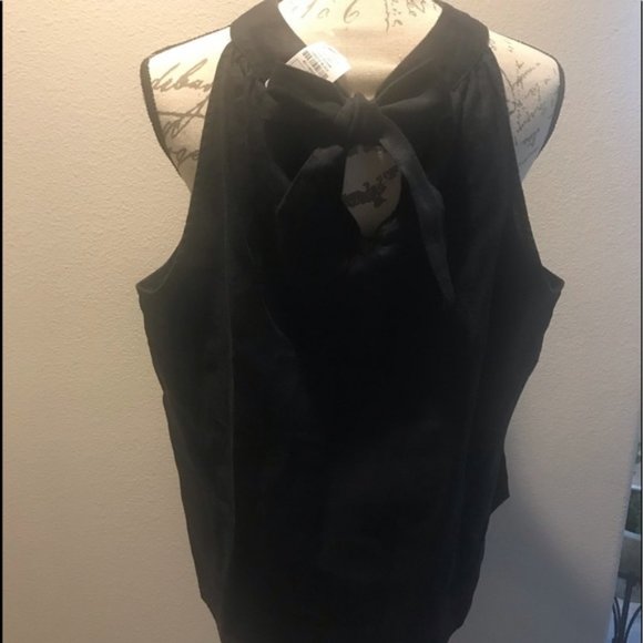 Brand New! Neiman Marcus Black Linen Halter Top - Picture 5 of 6